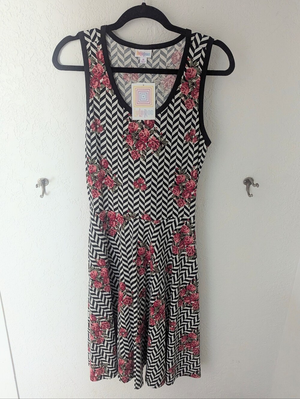 NWT LuLaRoe Black & White Chevron Midi Dress with Pink Floral Accents Size Med